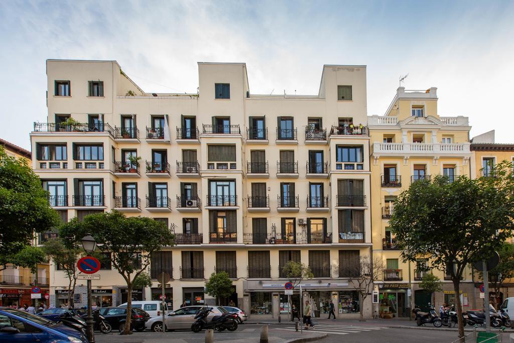 Bookinmadrid Com - Cascorro Sq 18 Pax Apartment Exterior photo
